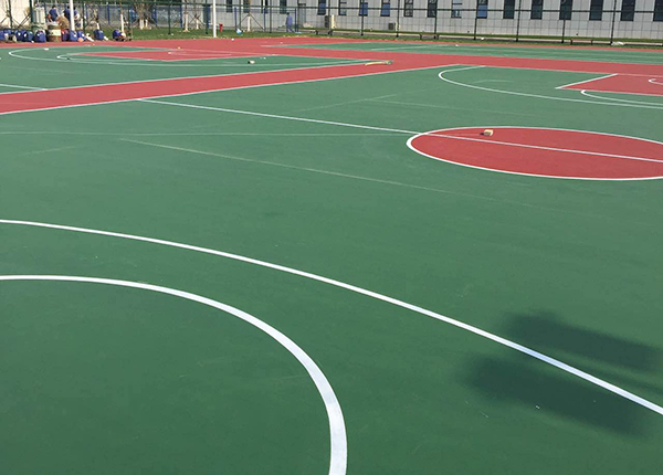 硅PU球場(chǎng)的厚度一般是多少？邯鄲硅PU球場(chǎng)